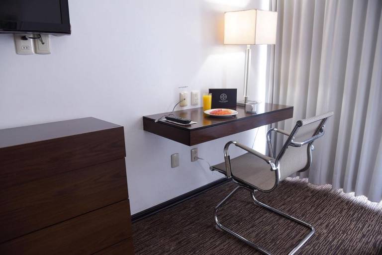 Hotel Fray Junipero Serra 