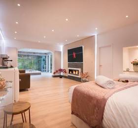 Aphrodites Boutique Hotel  в Виндермире