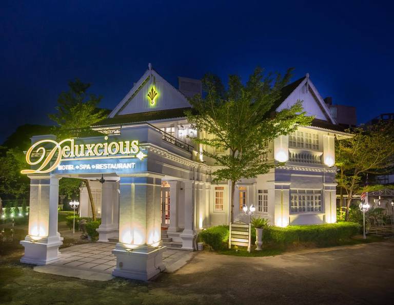 Deluxcious Heritage Hotel 