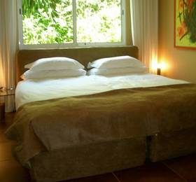 Summerplace Guesthouse  в Мадейре