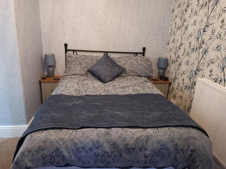 Brooklands Guest House 
