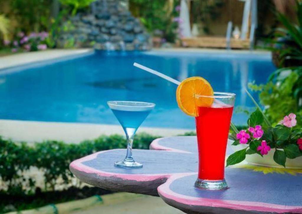 Floral Villarosa Pool  3*