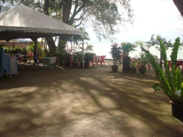 Sea Wind Beach Motel  Малайзия, Пенанг