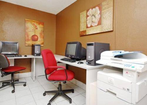 Clarion Hotel Seatac 
