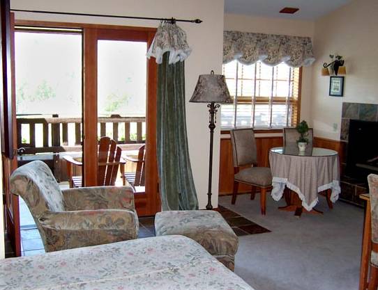 The Blackbird Lodge 
