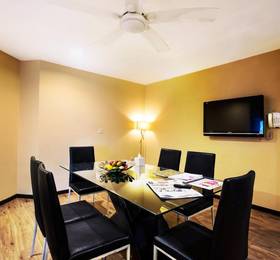 Ixora Hotel Penang  в Пенанге