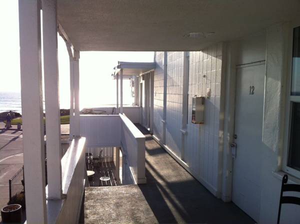 Pacific View Inn 
