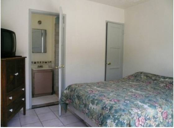 Pavilions Motel 