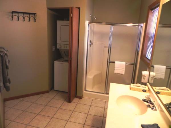 Riverview Pines 