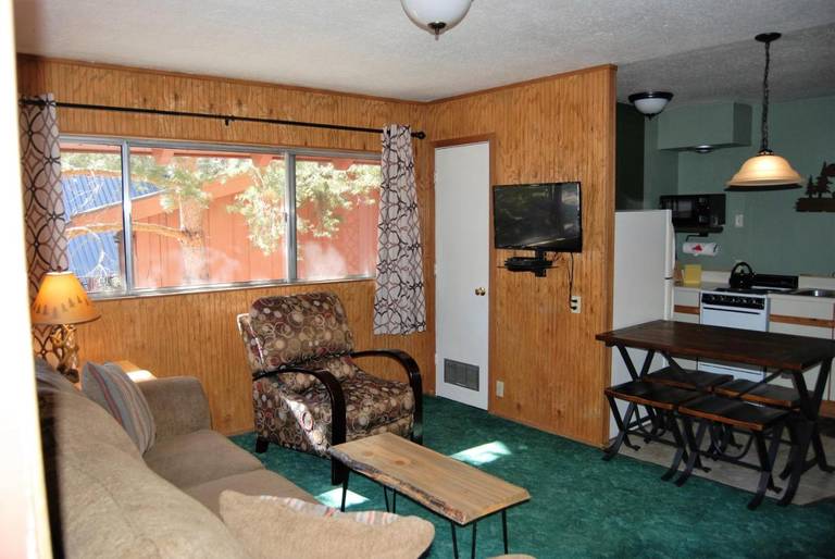 Edelweiss Lodge 