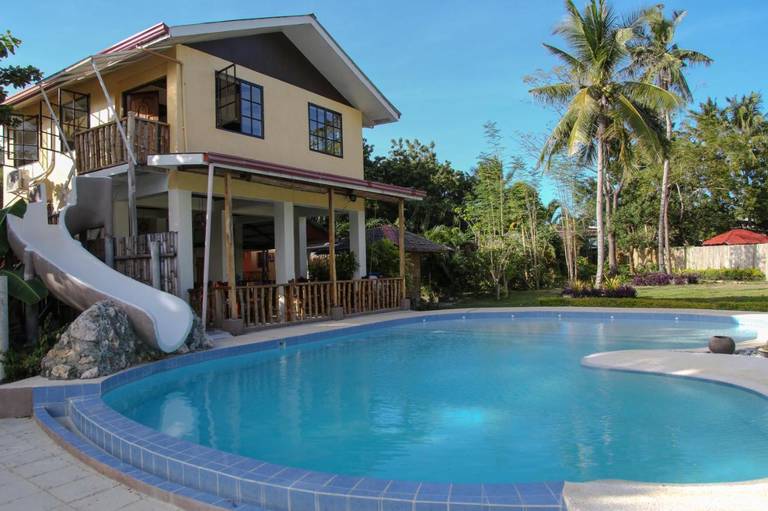 HAYAHAY Resort & Restaurant