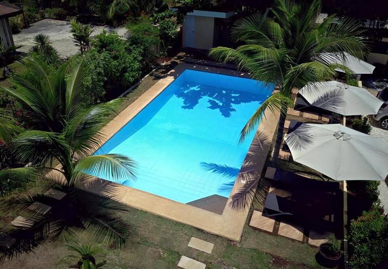 Alona42 Resort 