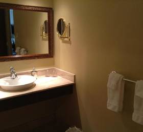 Hotel Brossard  в Квебеке