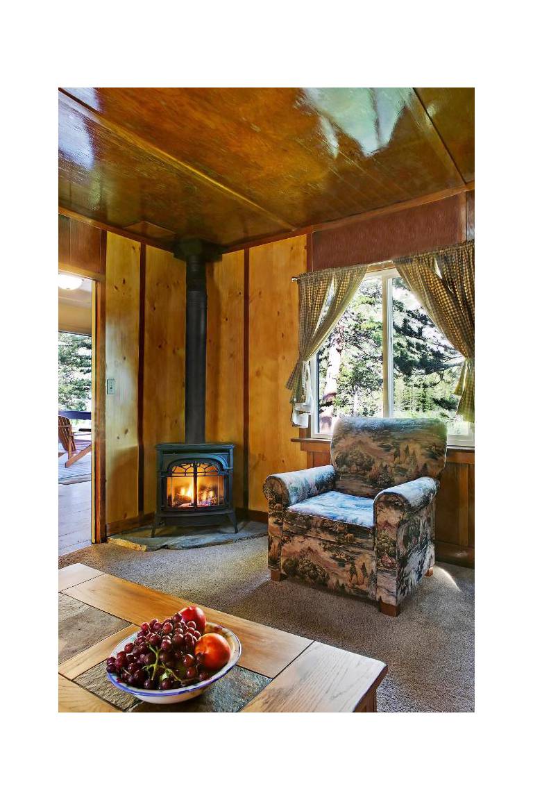 Tamarack Lodge 