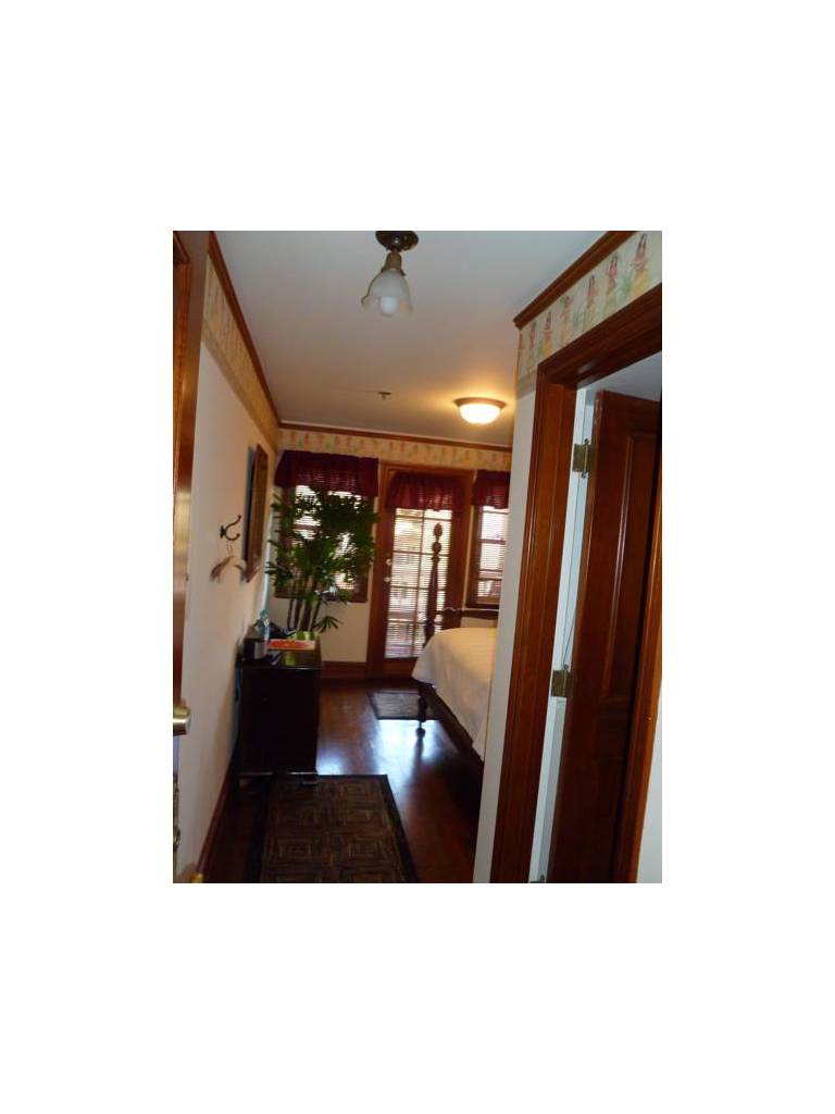 Lahaina Inn 