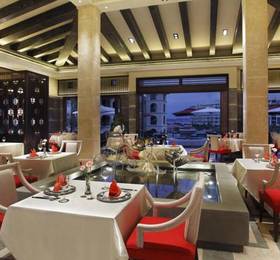 The Royal Begonia Sanya, A Luxury Collection Hotel  в Хайнане