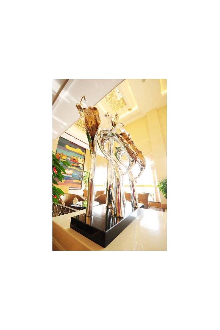 Yiwu European Cultural Theme Hotel 