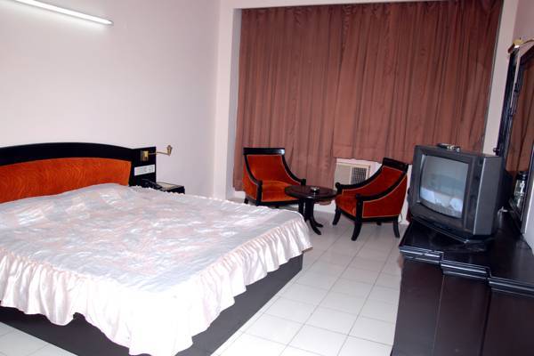 A New Delhi Hotel Orchid Garden  3* Индия, Дели