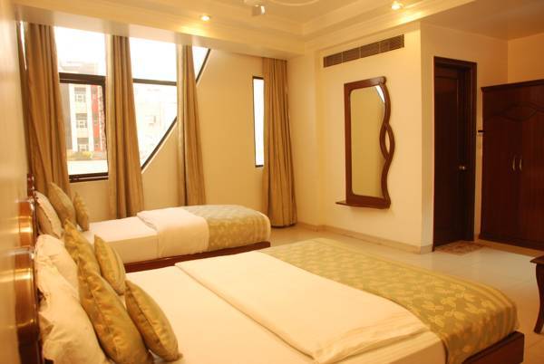 Hotel Shipra International  3* Индия, Дели