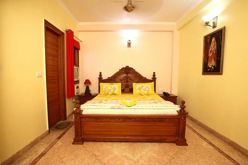 Indira International Inn  2* Индия, Дели