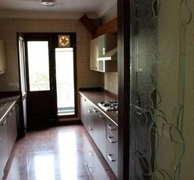 Saket Bed and Breakfast  в Дели