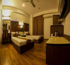 Hotel Sunstar Height  в Дели