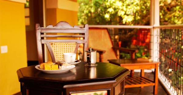 Royal Phoenix Inn 