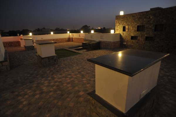 Mantra Amaltas  4* Индия, Дели