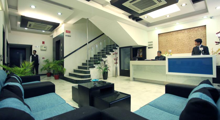 Hotel Saar Inn  4* Индия, Дели