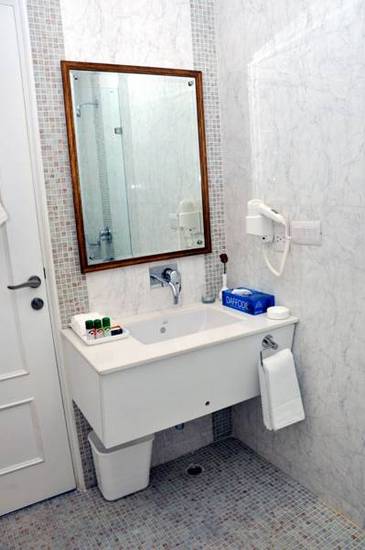 Hotel Bright  3* Индия, Дели