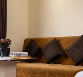 Mayur Hotel  в Дели
