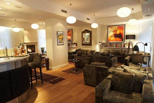 Clark Surya  3* Индия, Дели