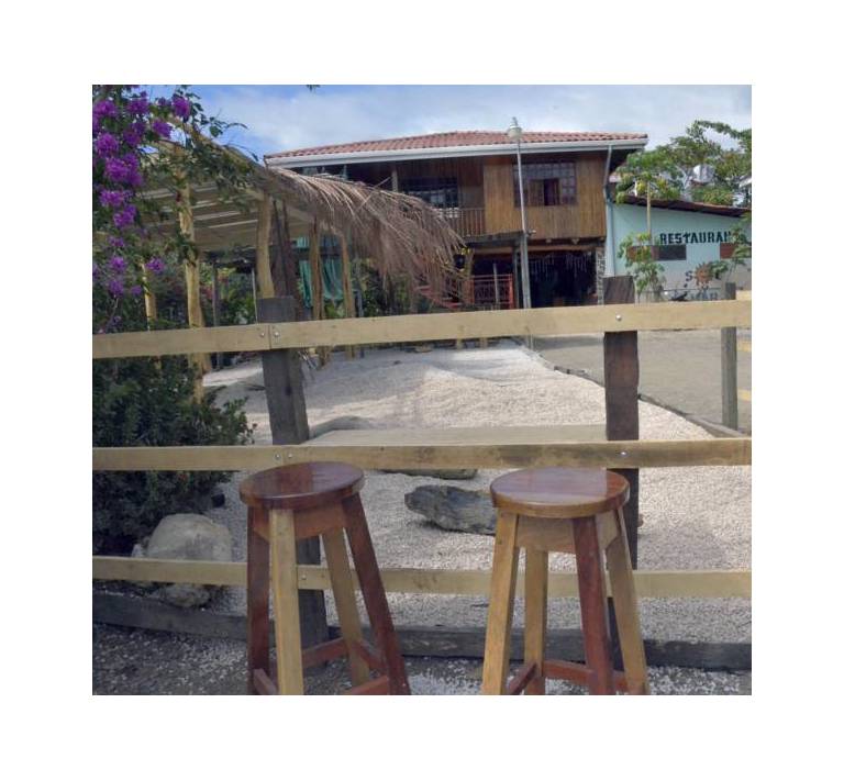 Sol y Mar Cabinas Rooms & Restaurant 