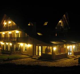 Pension Taverna Pietrei Craiului  в Брашове