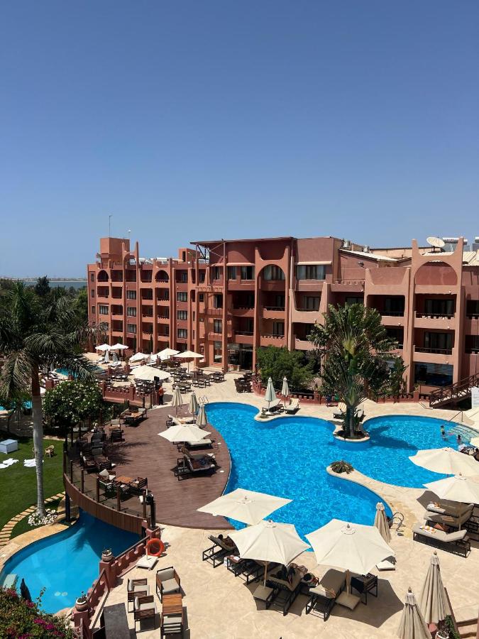 Africana Hotel & Spa