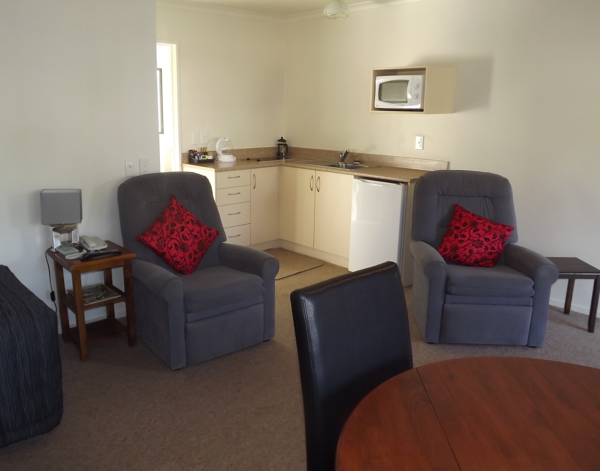 Bk's Counties Motor Lodge 