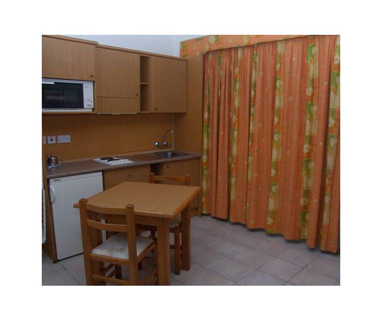 Empire Studio Apartments 