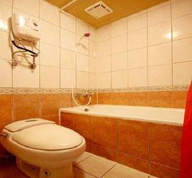 Ejing Service Apartment  в Каушсьюнге