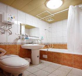 Ejing Service Apartment  в Каушсьюнге