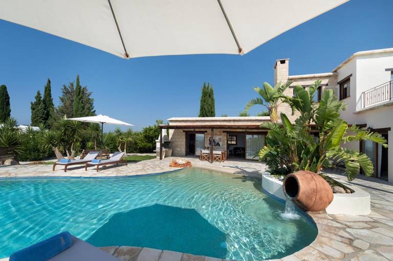 Lithos Holiday Villas 