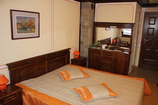 Traditsia Guest House 