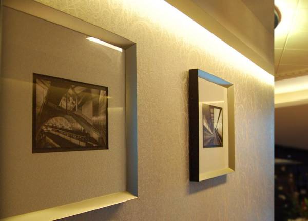 Paris Business Hotel 