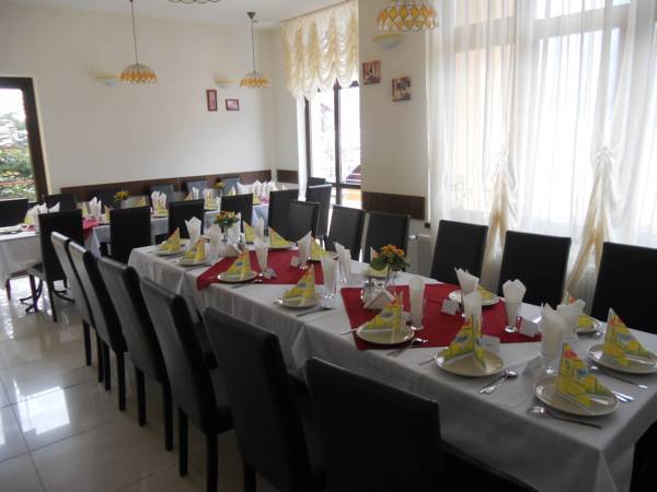 Pension Flora Alpina  4* Румыния, Брашов