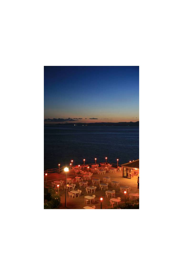 Beach Hotel Sunshine 