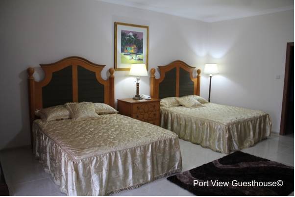 Port View Guesthouse 