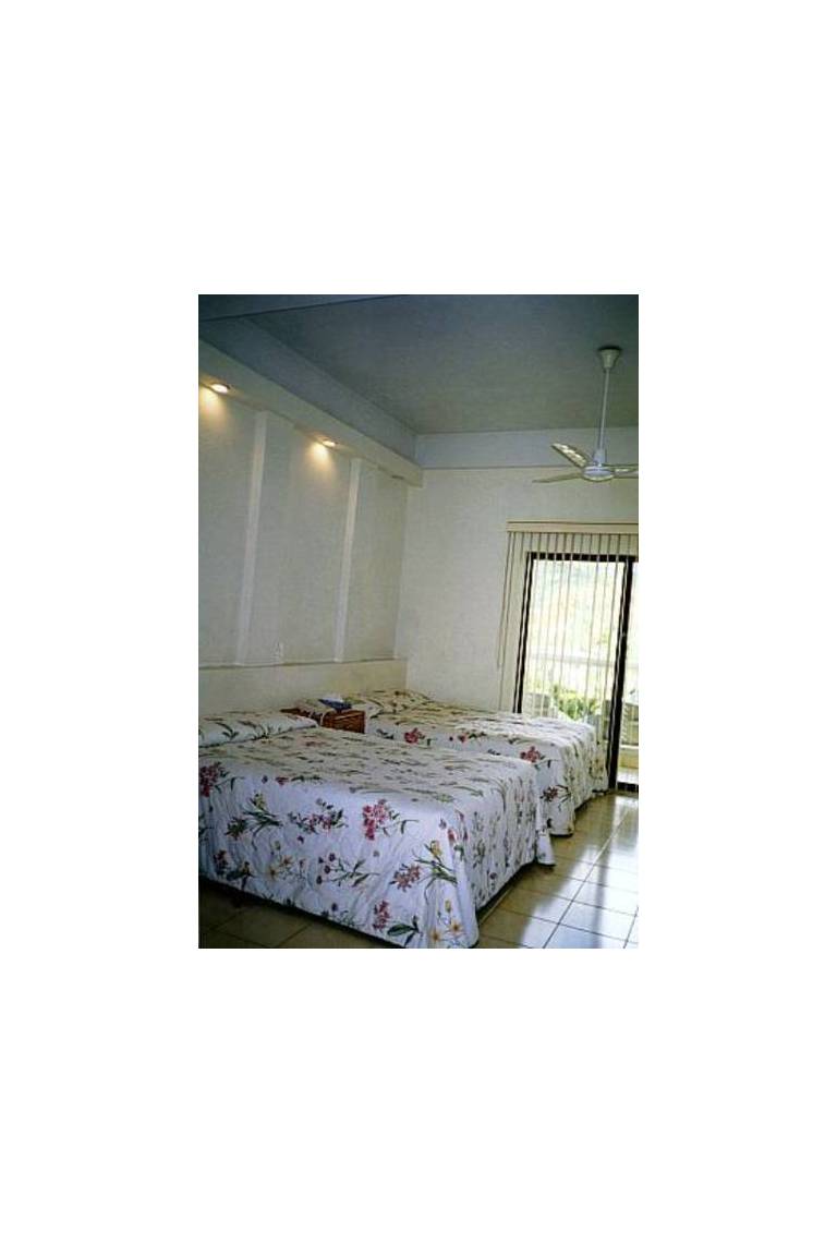 Summer Holiday Hotel 