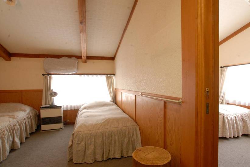 Hakuba Meteor Lodge  2* Япония, Нагано