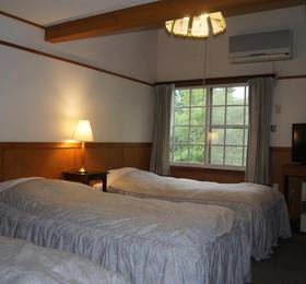 Hakuba Meteor Lodge  в Нагано