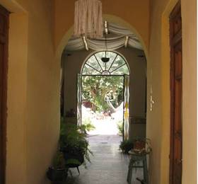 La Maison Echantee  в Жужуй