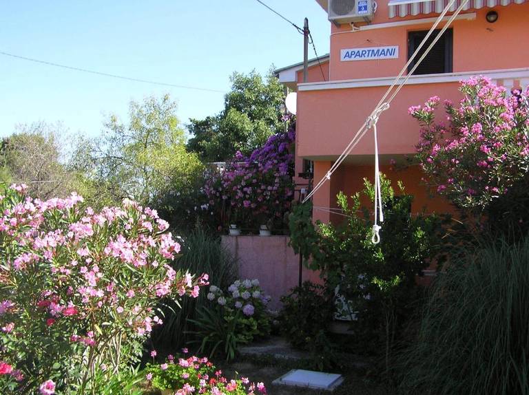 Apartments Mirjana 